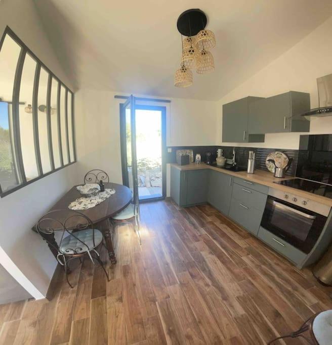 Studio Nîmes Buitenkant foto